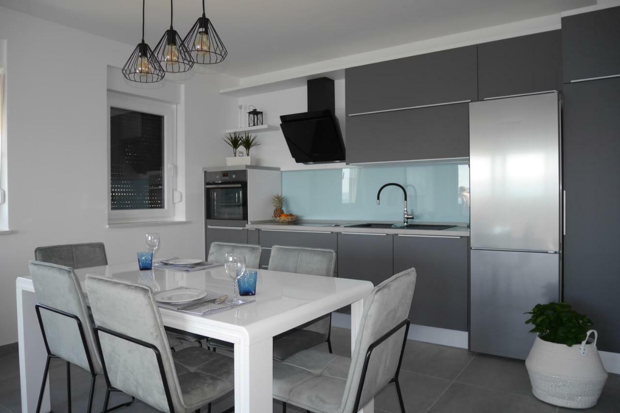 Luxury Apartments Beach Jesenice  Ngoại thất bức ảnh