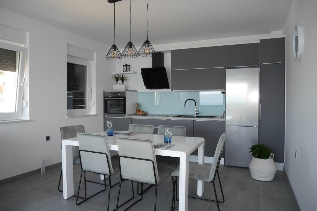 Luxury Apartments Beach Jesenice  Ngoại thất bức ảnh