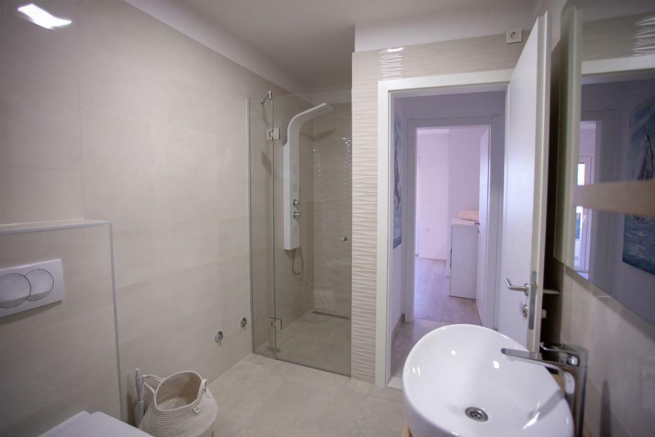 Luxury Apartments Beach Jesenice  Ngoại thất bức ảnh