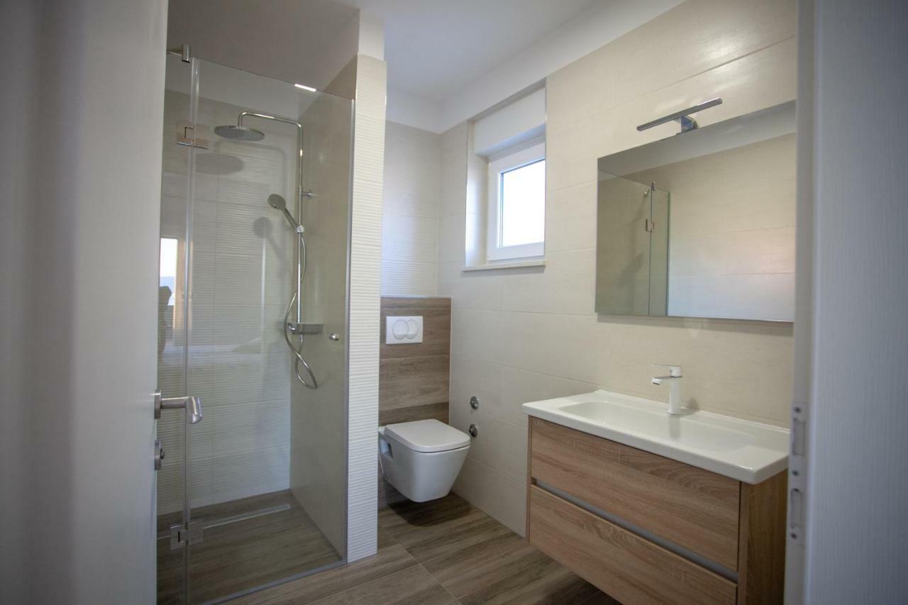 Luxury Apartments Beach Jesenice  Ngoại thất bức ảnh